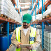 Rifiuti Industriali Pericolosi: Come l'Intermediazione in Categoria 8F Tutela la Tua Azienda _ Ecospecial